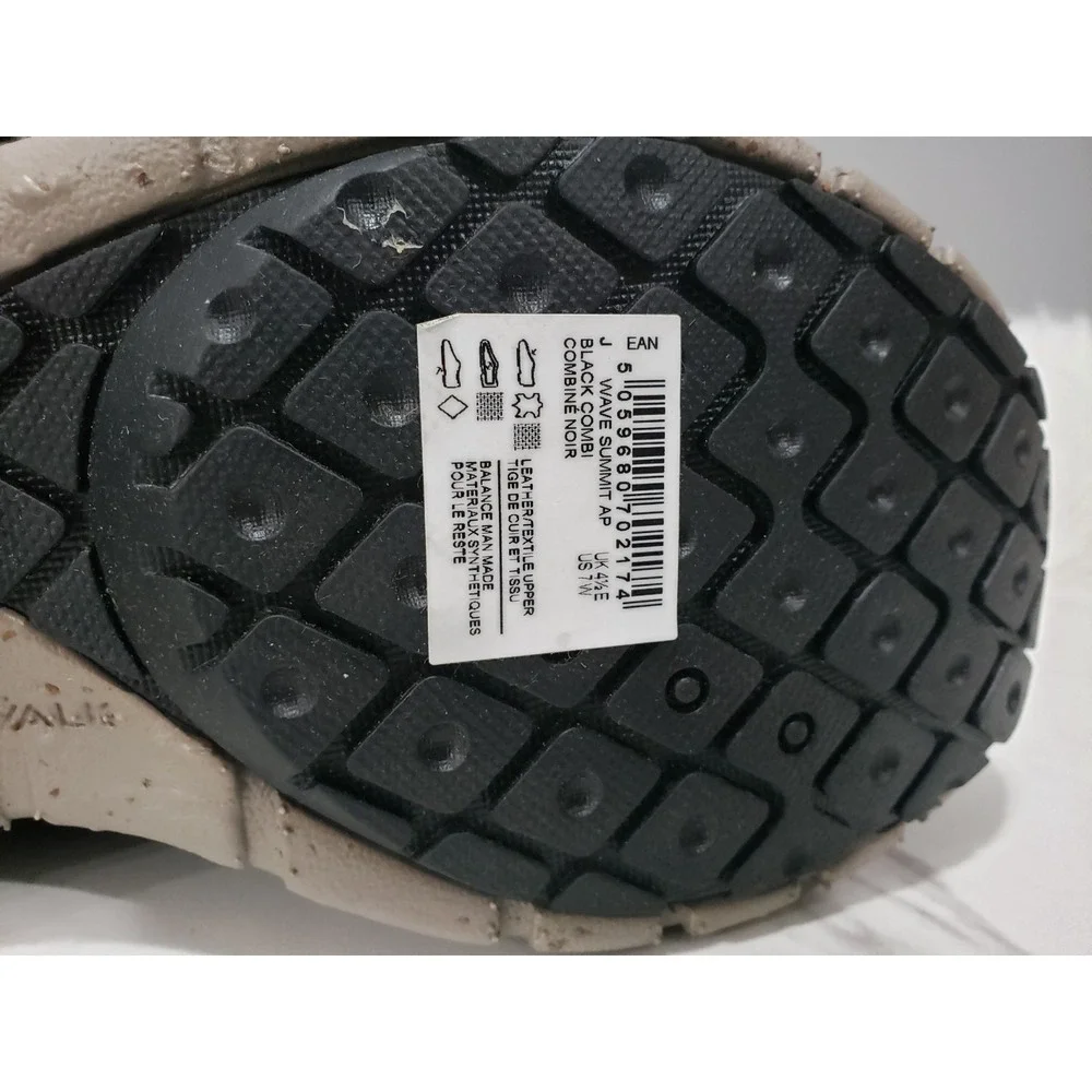 NEW NO BOX 7 WIDE Clarks Hiking Boots Wave Summit AP Waterproof Comfort Women's